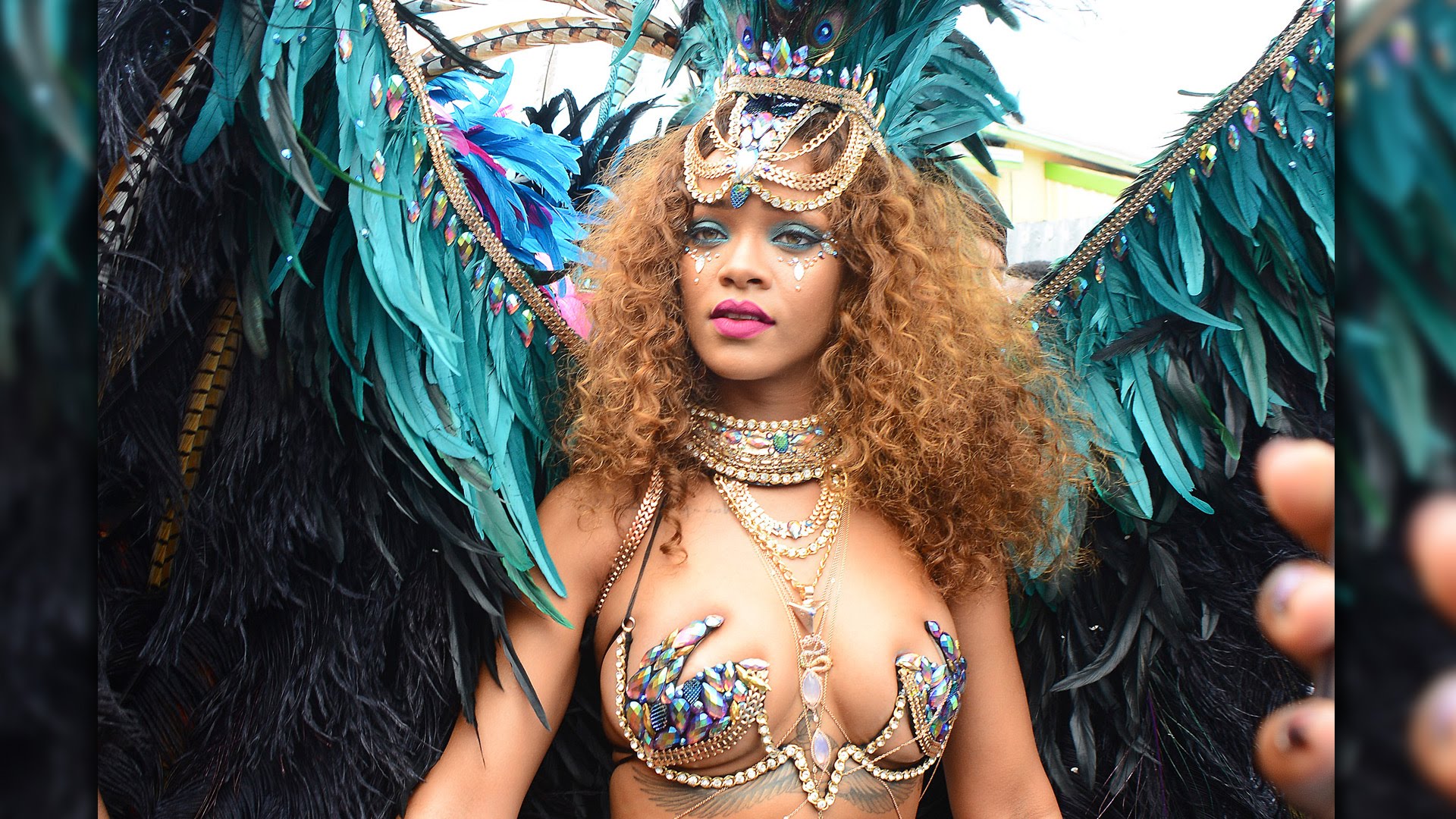 Barbados' Rihanna Turns 30 With Elegant Birthday Bash at Seagram Building in NYC