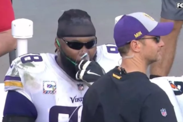 St. Croix's Linval Joseph Rambles For 1st NFL Touchdown in Vikings Victory Over Eagles
