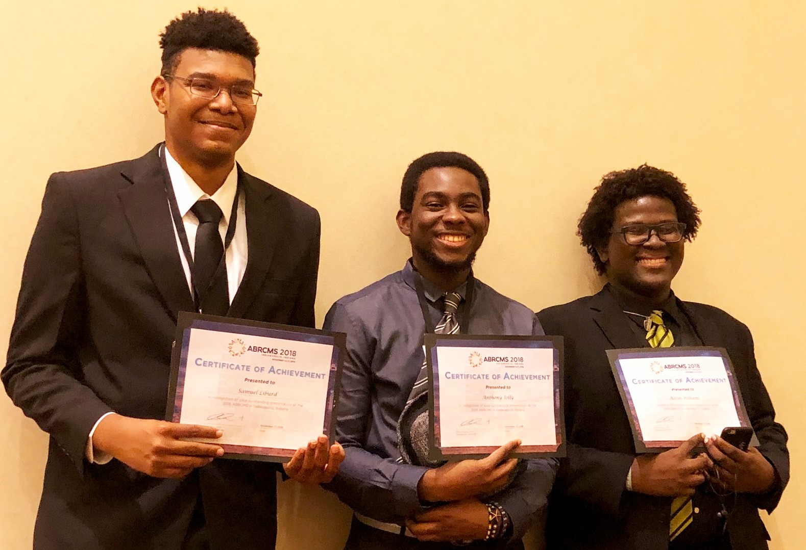 UVI Students Take Top Honors at National Biomedical Research Conference