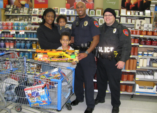 Shop With A Cop Is A Fun-Filled Day on St. Thomas