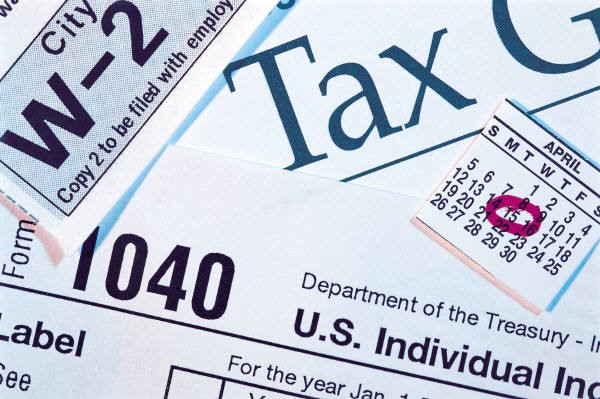 BIR and UVI Offers Tax Preparation Help To People Who Need To Do Returns