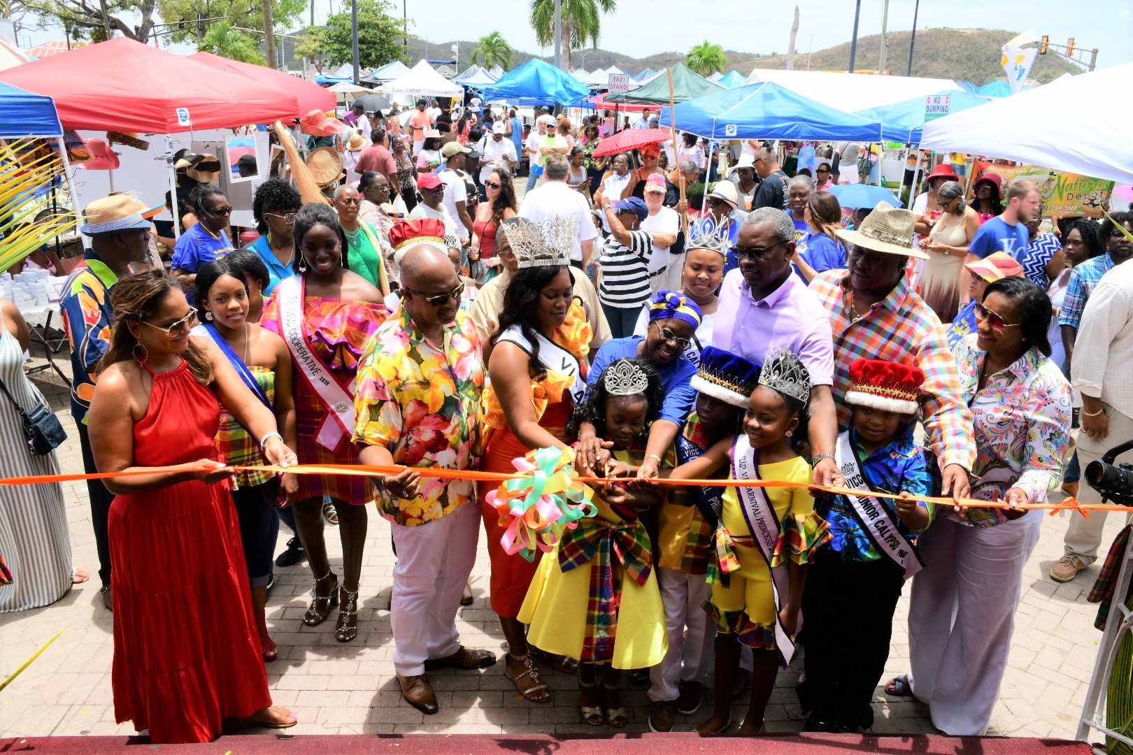 Gov. Bryan Opens Food, Arts and Crafts Fair On St. Thomas