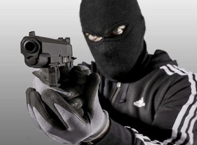 St. John Man Fights Off Armed Robber Wearing Ski Mask Early Tuesday: VIPD