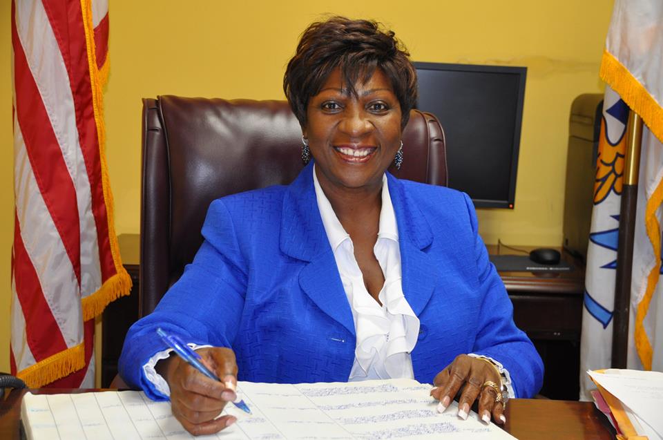Veteran Former Senator Alicia 'Chucky' Hansen Goes Door-To-Door Campaigning For Your Vote On St. Croix
