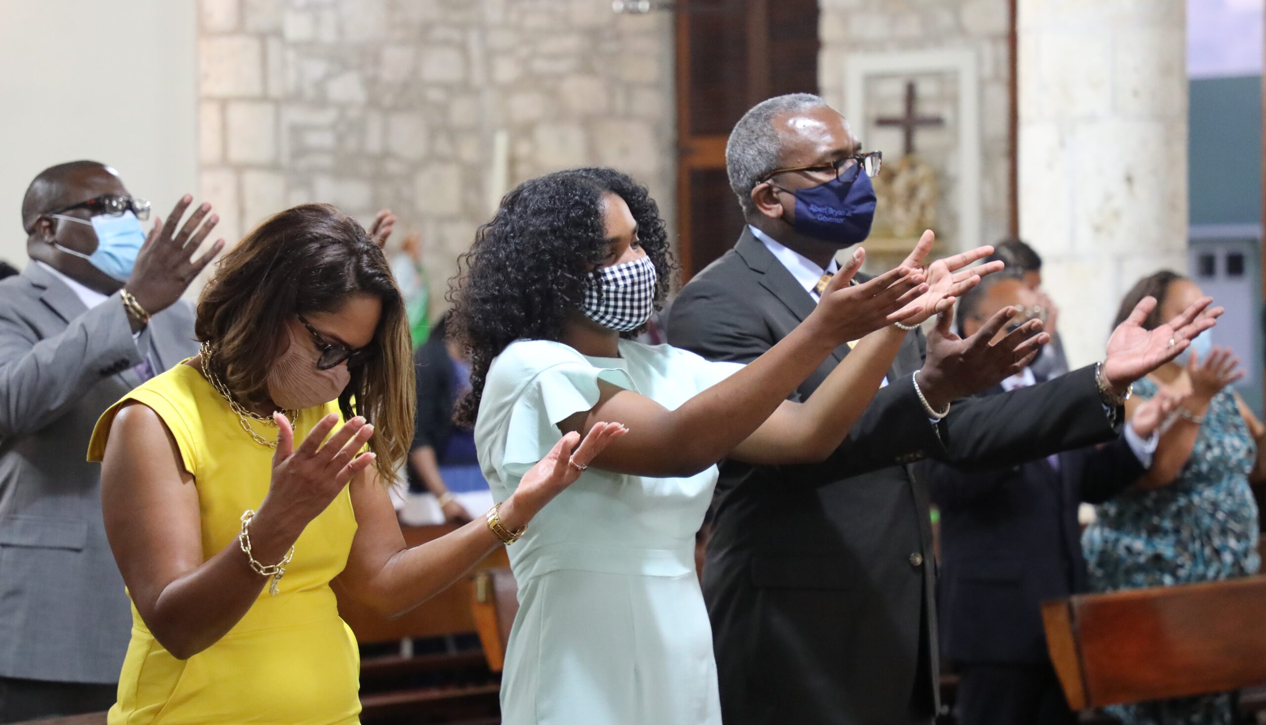 First Lady Yolanda Bryan Does Not 'Stand By Her Man' Governor-Husband Albert During Church Service