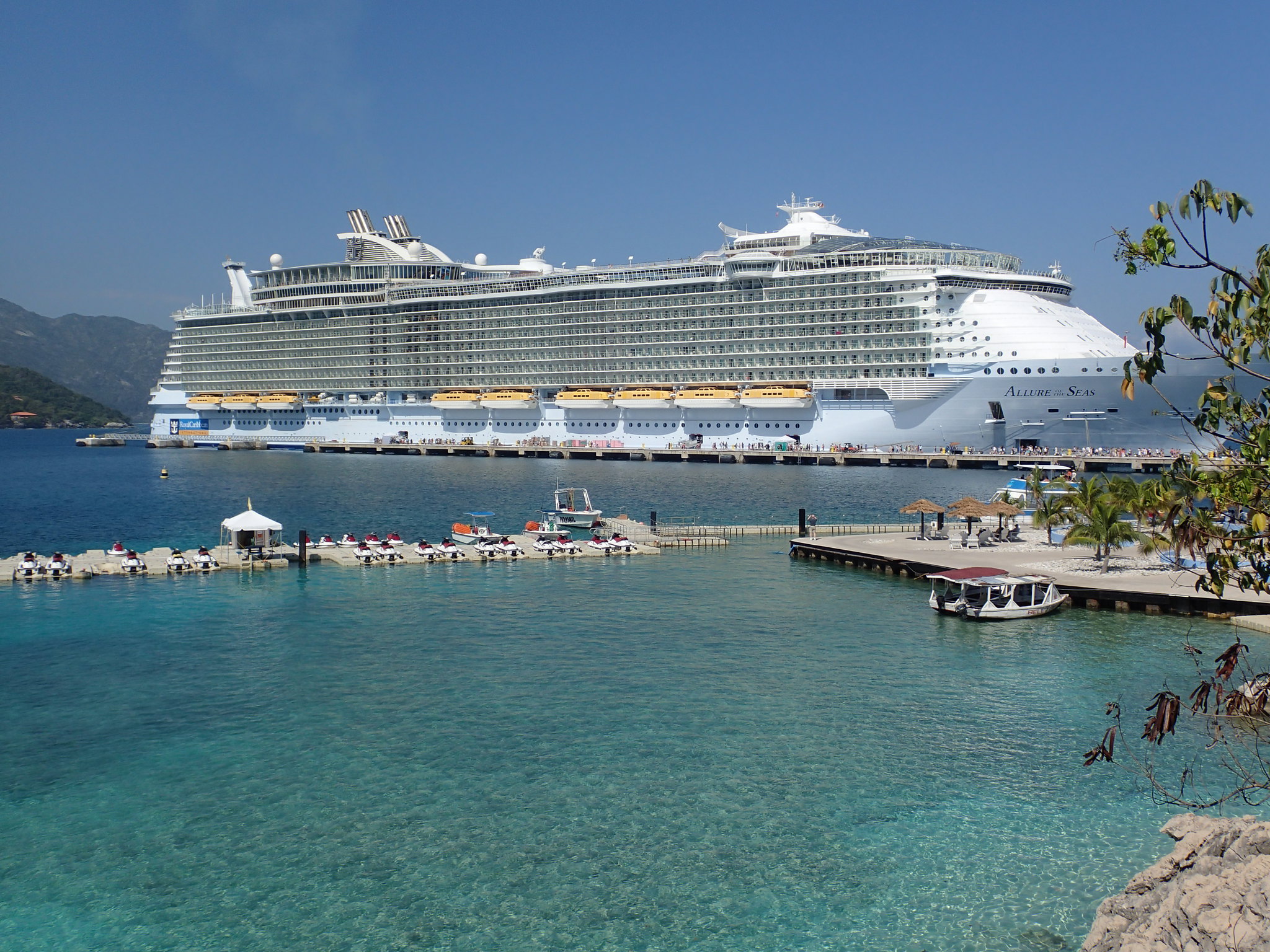 Royal Caribbean Expands COVID-19 Policy As 6 Guests Test Positive On Ship