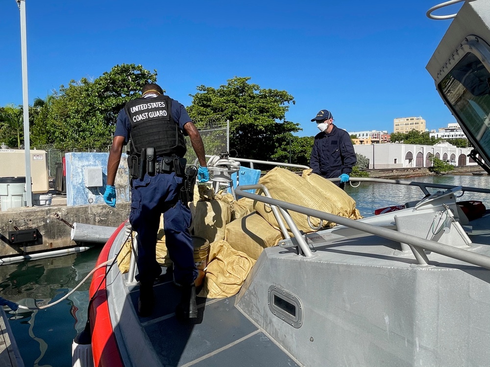 Coast Guard Seizes 882 Pounds Of Cocaine From Dominicans On Boat Near Dorado