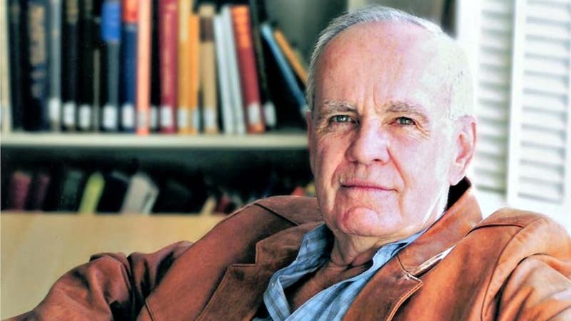 Cormac McCarthy, Lauded Author of ‘The Road’ and ‘No Country for Old Men,’ Dies at 89