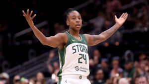Jewell Loyd scores 26, Seattle Storm beat Indiana Fever 85-62