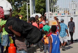Dominican Republic intensifies Haiti border shutdown over canal row
