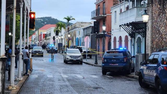 Police Shoot Armed Robbery Suspect in Market Square St. Thomas