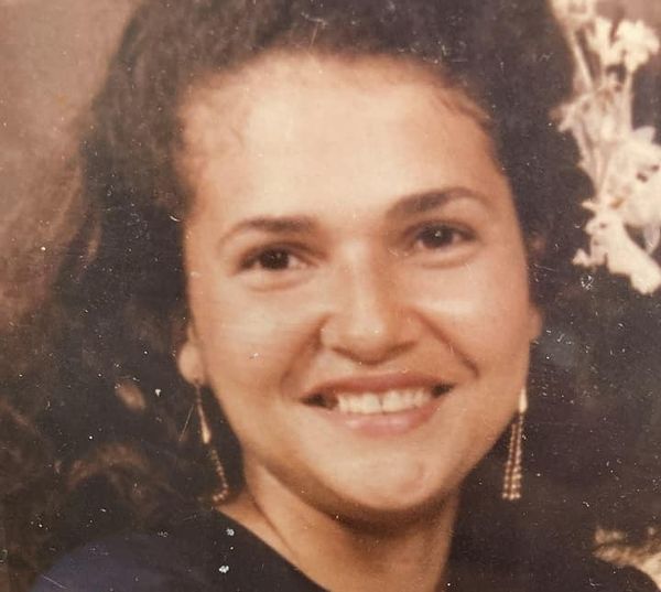 Daughter tries to reunite with Mom who vanished on the beach 34 years ago