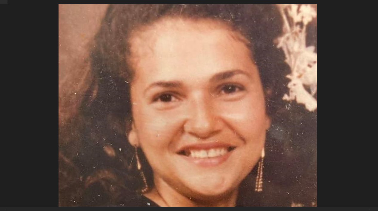 Daughter tries to reunite with Mom who vanished on the beach 34 years ago