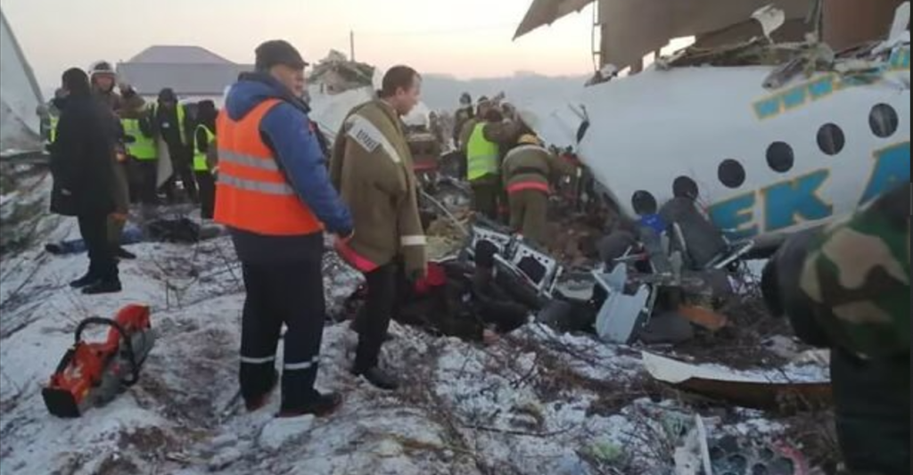A Russian military transport plane with 15 people on board has crashed on takeoff