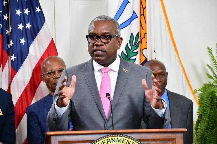 BAKSHEESH TIME! Governor introduces group tapped to develop USVI airports