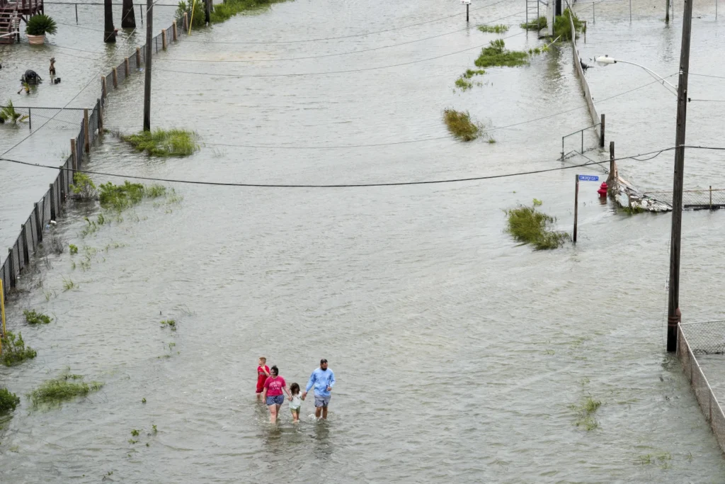 3 people are dead as Tropical Storm Alberto dumps heavy rain on Texas and Mexico