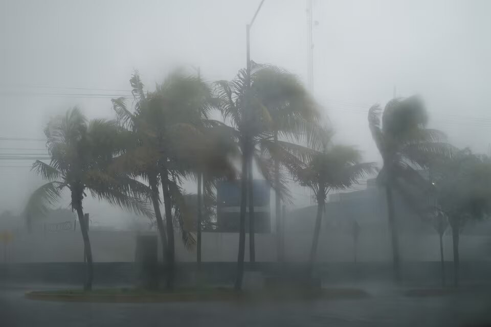 Hurricane Beryl lashes Mexican coast near top beaches after Caribbean destruction