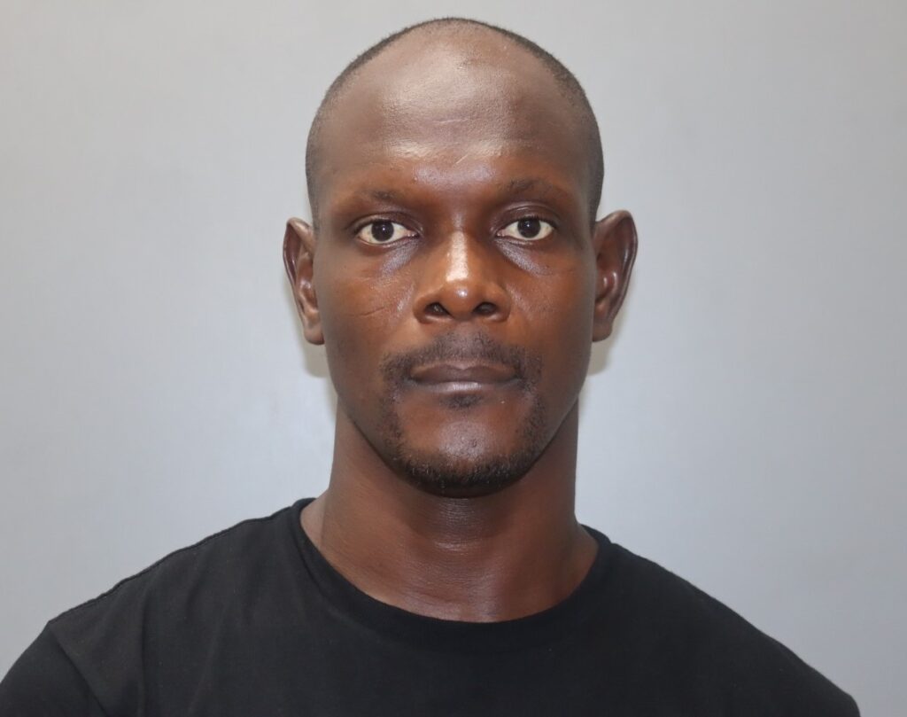 St. Thomas man faces domestic violence charge for slapping woman at her workplace