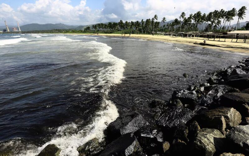 Oil spill reported off Venezuela's Caribbean coast