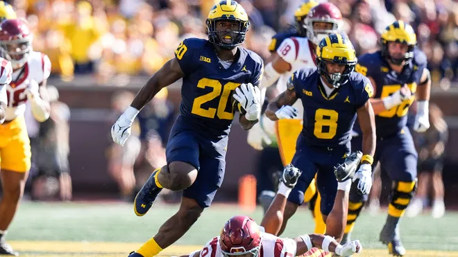 Mullings’ 2nd TD with 37 seconds left lifts No. 18 Michigan to 27-24 win over No. 11 USC