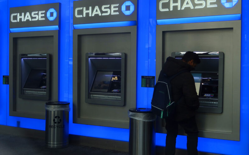 TikTokkers are trying to exploit a Chase Bank ‘glitch’ — and discovering it comes at a huge cost