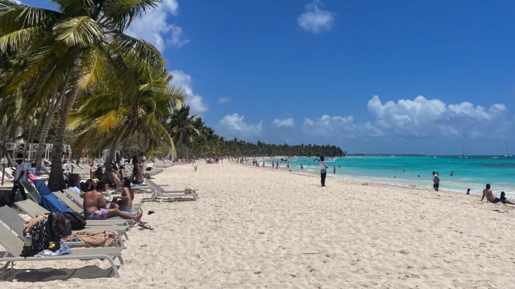 Four tourists drown off the eastern coast of the Dominican Republic and two others rescued