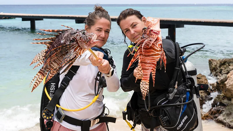 The fearless lionfish hunters of the Caribbean