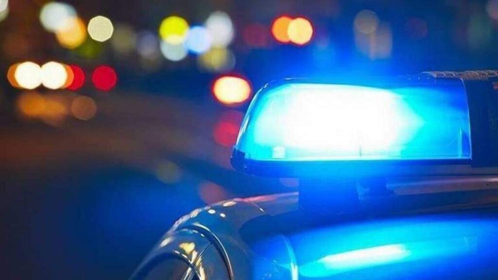 She showed up with boyfriend. So other man pulled out a knife, Florida police say