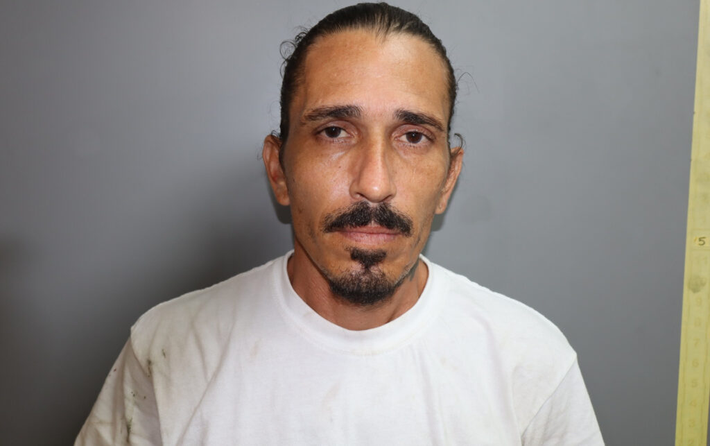 Nelson Navarro accused of breaking into woman’s home, strangling her