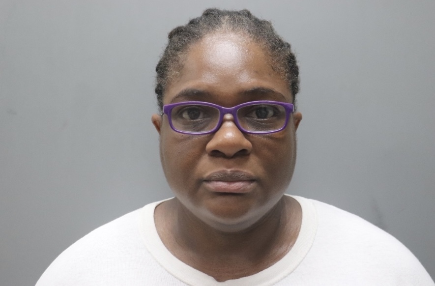 St. Thomas woman accused of pocketing entrance fees at Magens Bay