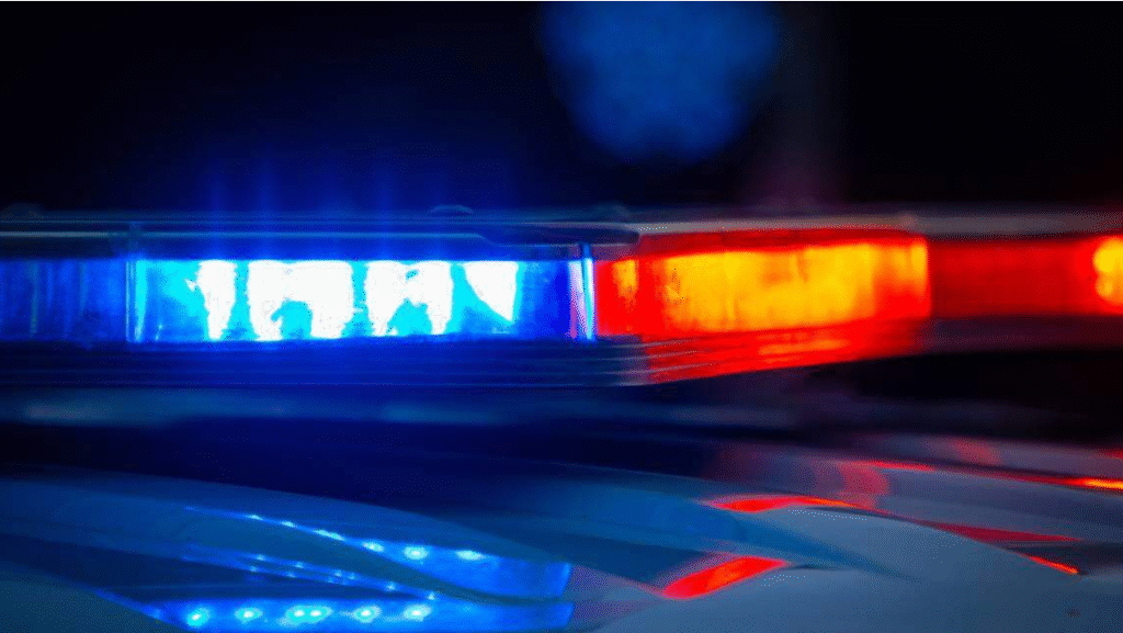 Drunk 17-year-old confronted by dad tries to stab him, flees