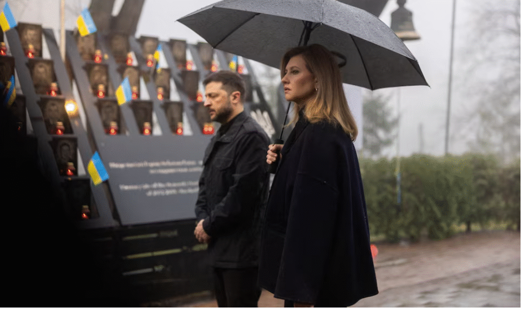 Ukraine faces ‘difficult choice’ as Trump demands acceptance of peace plan