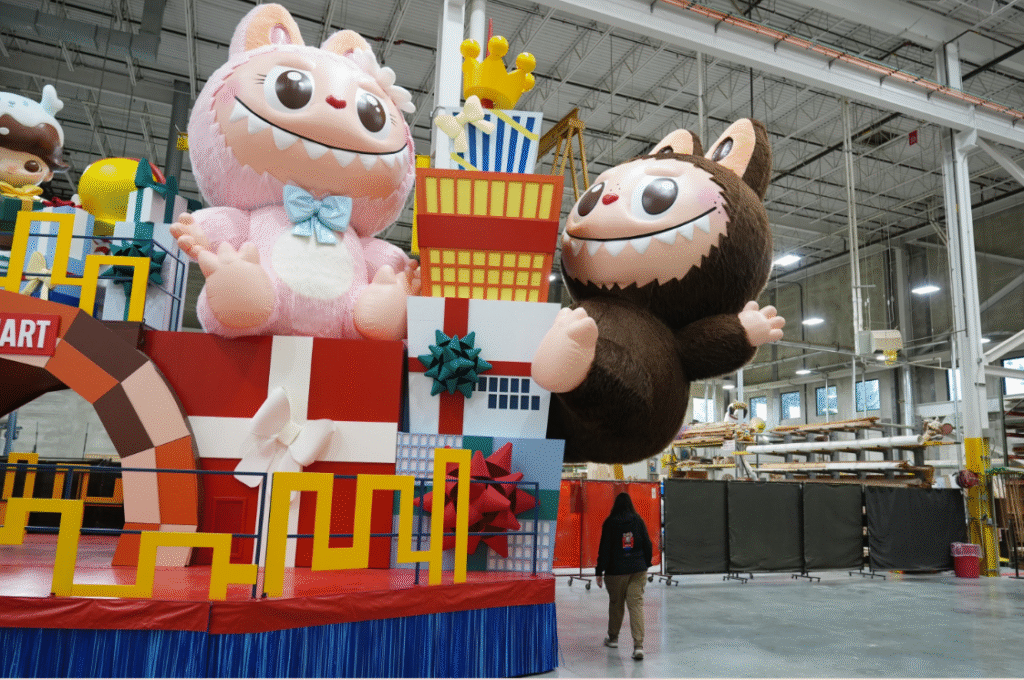 Macy’s Thanksgiving Day Parade kicks off in Manhattan