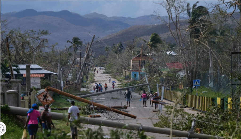 Dominican Republic authorizes more flights for tourists rerouted by Hurricane Melissa