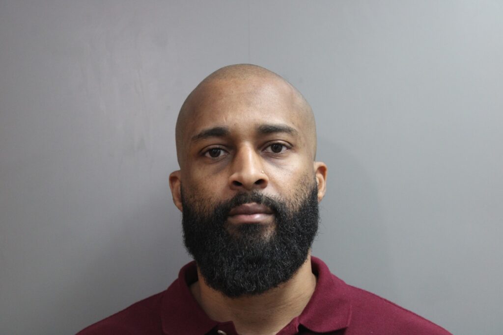 Man who faked injury to gain entry to old man’s home, then ‘beat him unconscious,’ now faces murder charge