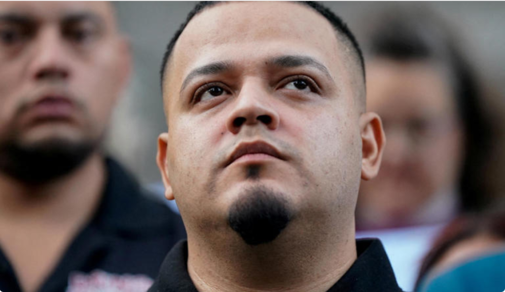 Kilmar Ábrego García released from ICE custody in fight over Trump immigration