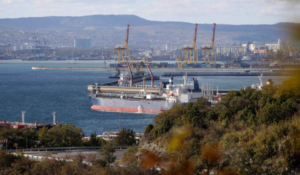 Blacklisted naphtha tanker from Russia enters Venezuelan waters while another diverts, ship data shows