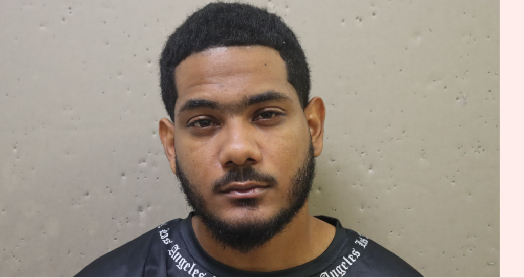 St. Thomas man arrested on firearm and traffic charges after foot pursuit